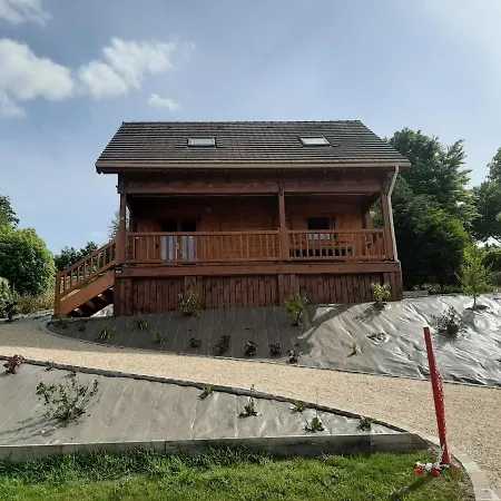 Superbe Chalet Avec Piscine Chauffee Juillet Et Aout Saint-Manvieu-Bocage Exterior photo