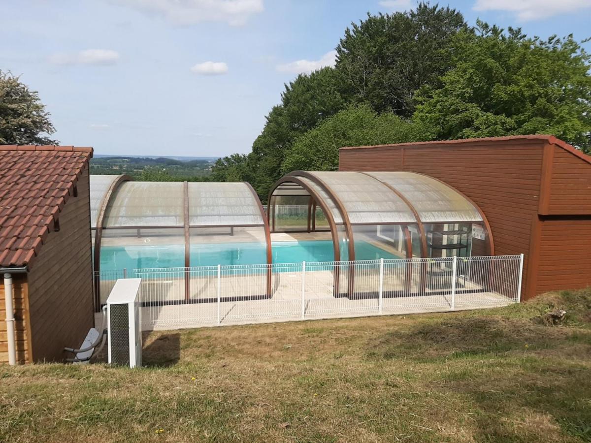Hébergement de vacances Superbe Site Paisible Avec Piscine Chauffee *